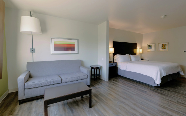 Holiday Inn Exp Stes Tahlequah by IHG