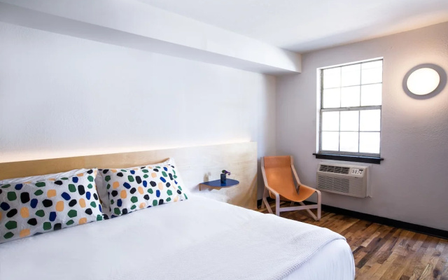 The Iris Motel