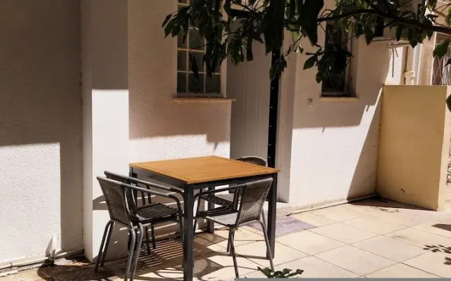 Marine Cocoon Terrace