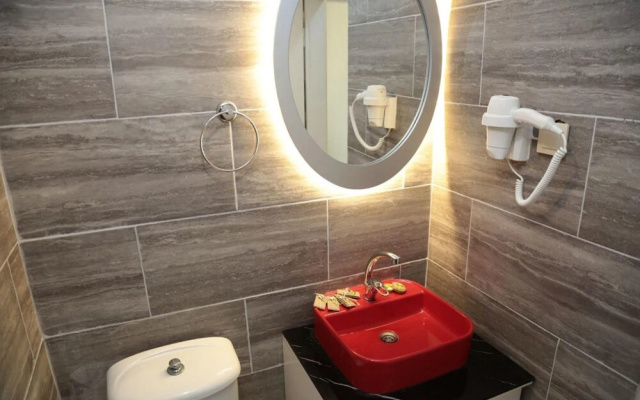 Convenient Hotel Room near Beach in Kusadasi
