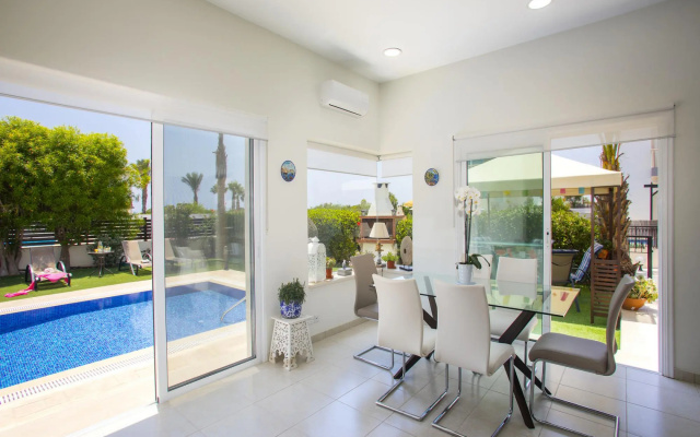 Villa Atlantis in Ayia Napa