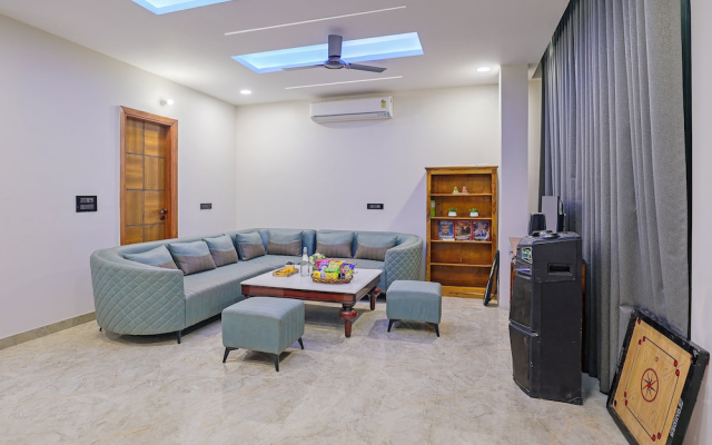 ELIVAAS Amaltas 4BHK Hideaway With Pool