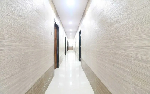 Hotel Vallabha Residency