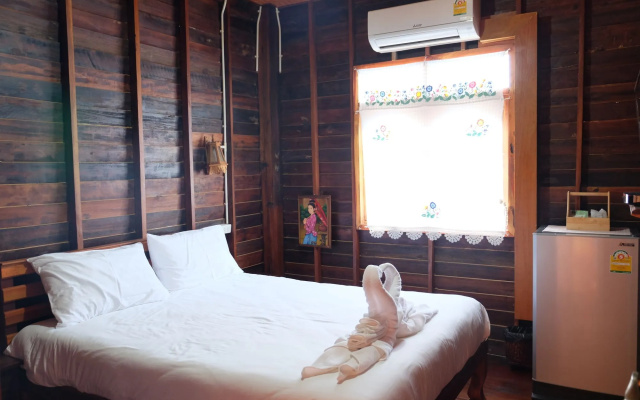 Baan Kun Tuad Ko Si Chang