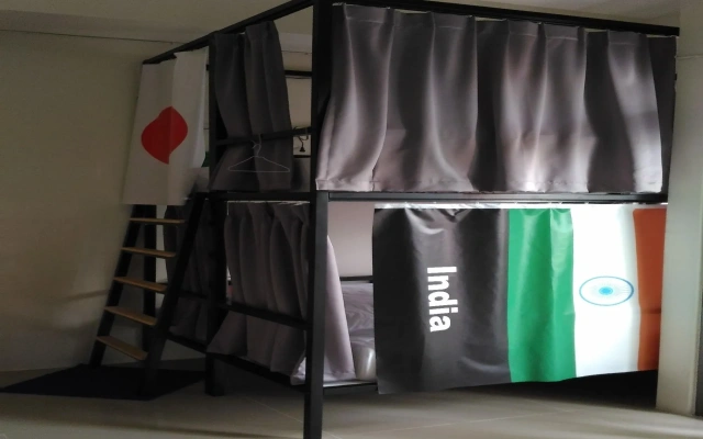 World Inn - Hostel