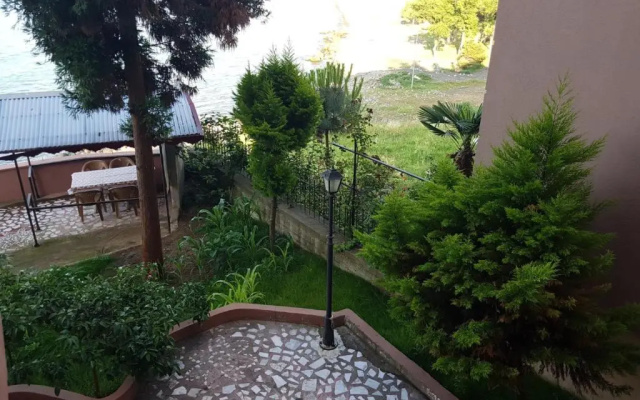 Yali Suite 2