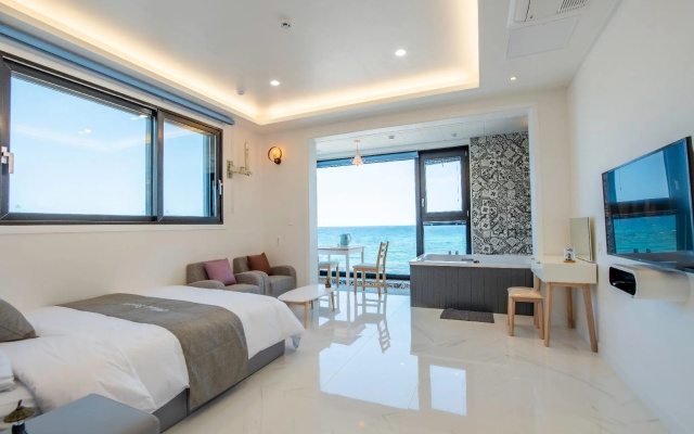 Gangneung Blanc Beach Pension
