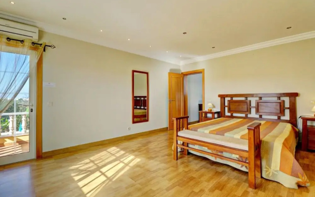 Villa - 5 Bedrooms with Pool and WiFi - 107490