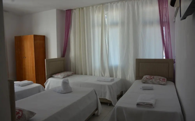 Hira Hotel