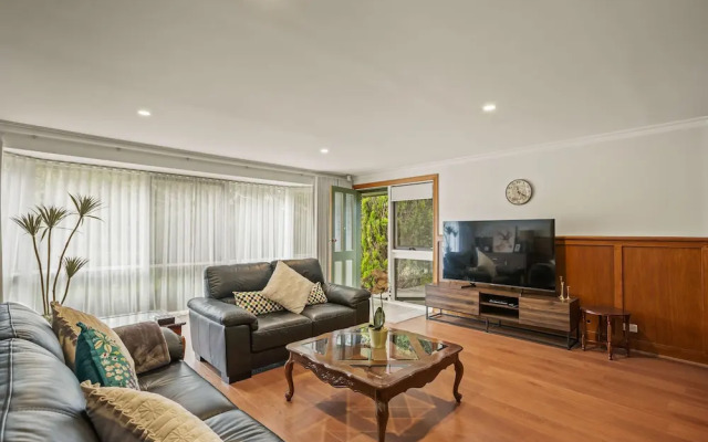 StayAU 4BR Spacious Nature Retreat