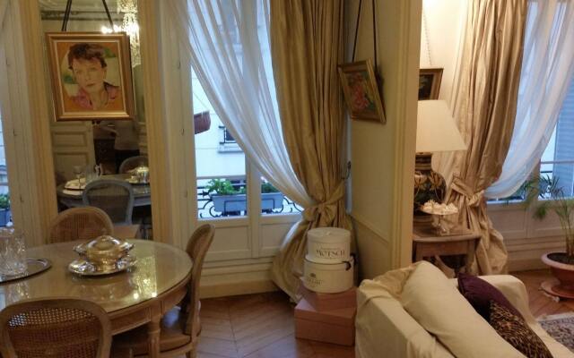 Отель B&B Legendre Франция, Париж - отзывы, цены и фото номеров - забронировать отель B&B Legendre онлайн комната для гостей