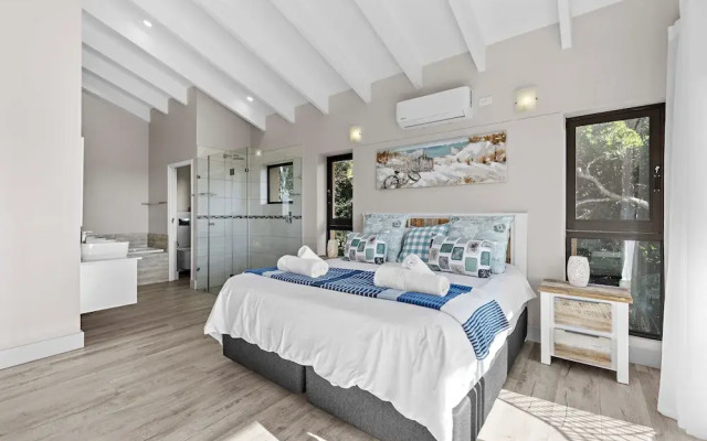 San Lameer Villa Rentals 14306