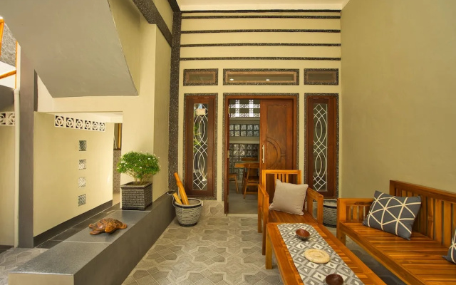 Ladiva Shore Hotel