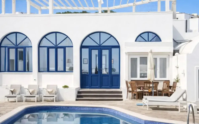 Hotiday Santorini Sea View
