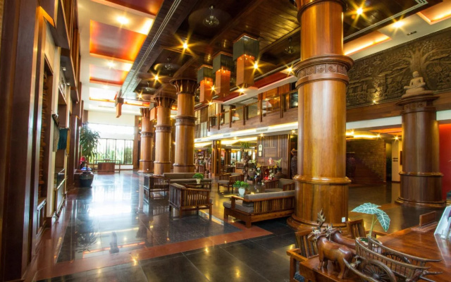 Royal Empire Hotel