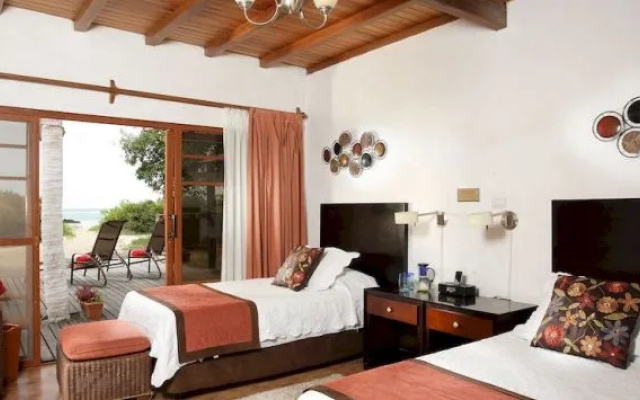 Red Mangrove Isabela Lodge All Inclusive Adventure