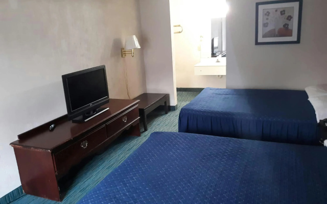 OYO Hotel Pensacola I-10 & Hwy 29