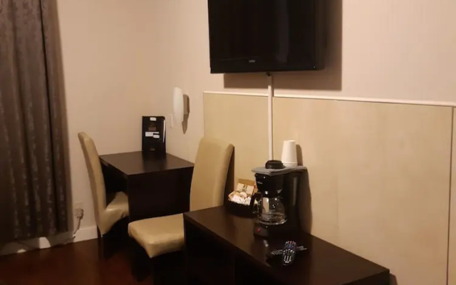 Luxury First Hotel