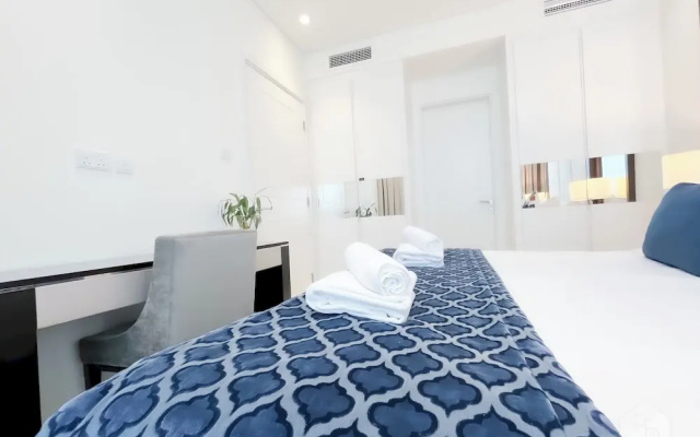 Cozy 1b With Balcony in Business Bay