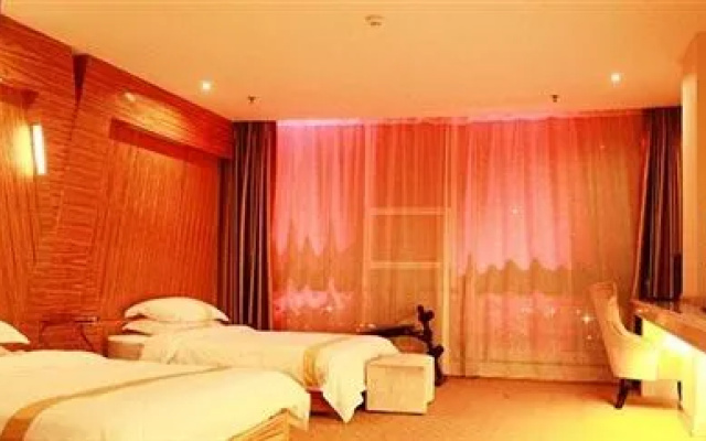 Jiujiang 168 Inn