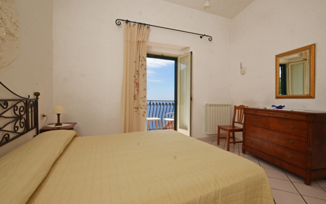 Casa Lella in Furore