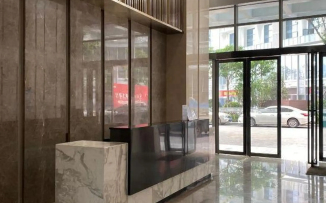 Light Time Hotel (Nanning Greenland Central Plaza)