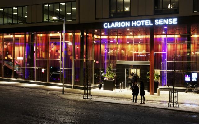 Clarion Hotel Sense вид на фасад