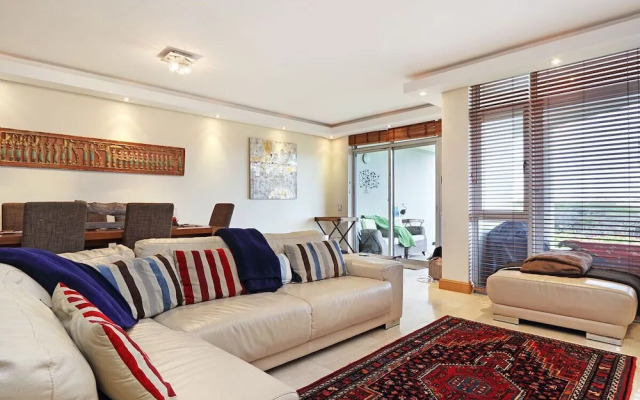 Dolphin Beach E5