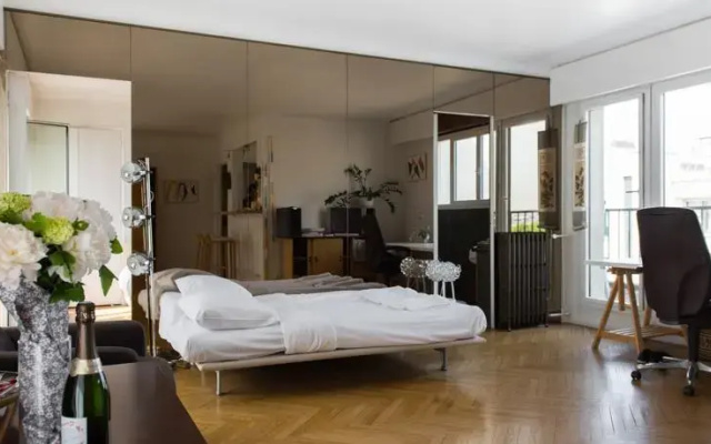 Design & Art Eiffel Tower 7th Flat