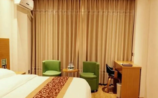 GreenTree Inn Huanzhu(S)Rd.Transit  Center Express