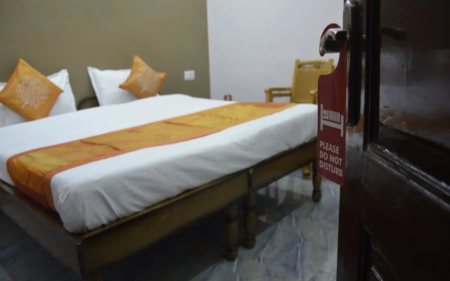 OYO 7622 Varanasi Stays