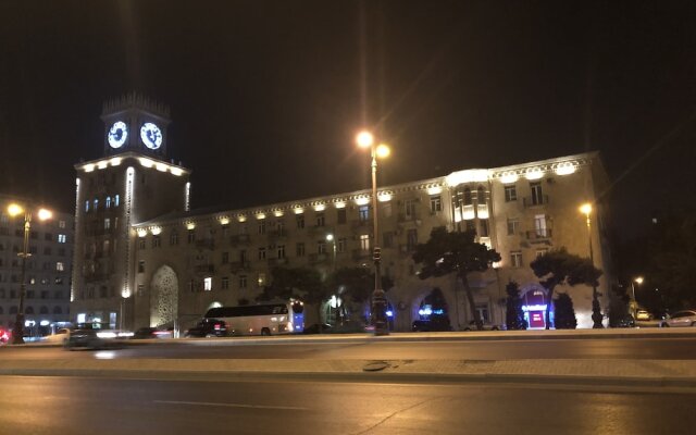 Clock Tower Apartment in Baku 0