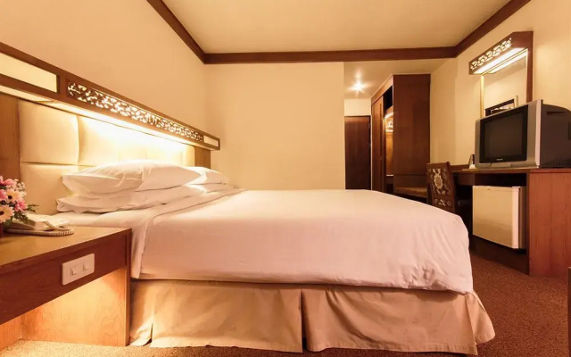 Bangkok Sahara Hotel