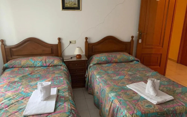 Hostal Restaurante Seoane - Twin Room