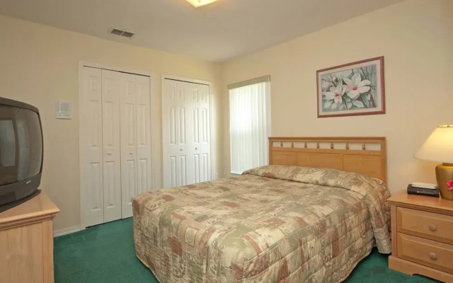 Greater Groves 5 Bedroom House w Pool - 5202GG