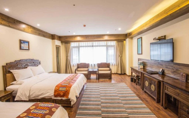 Xuelong Zhuangyuan Hotel