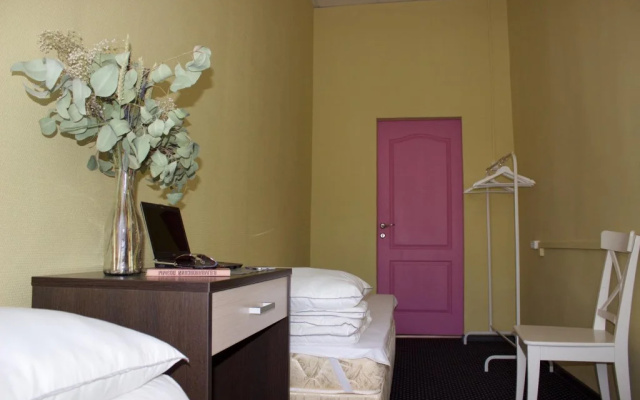 DOORS Mini-Hotel