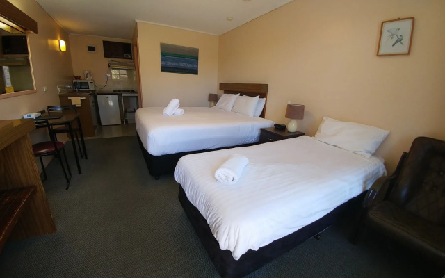 Eden Motel