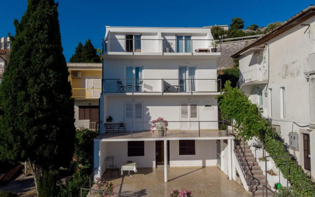 Apartments Malalu