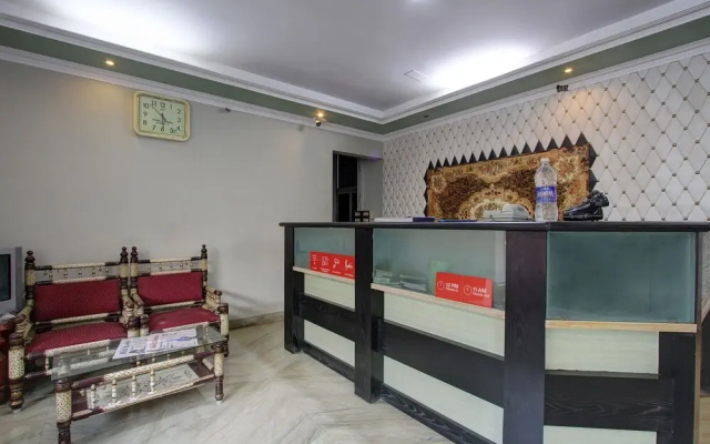 OYO 35504 Royal Park Hotal
