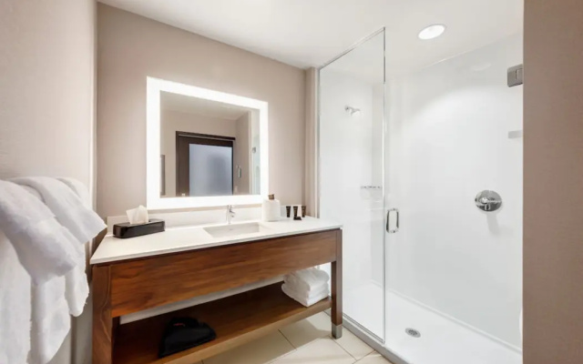 Hampton Inn San Jose Cherry Ave