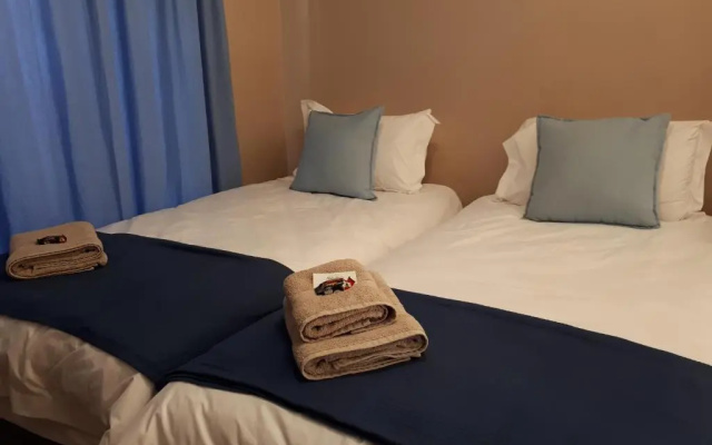 Melsetters Guest Room