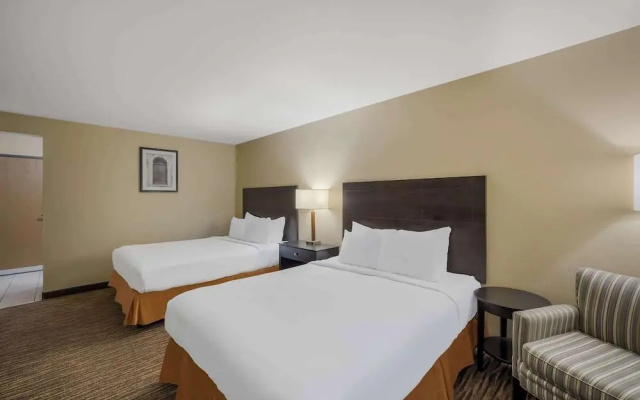 Comfort Inn North