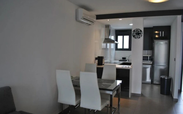 Apartment Oasisbeach 4, Ground Floor Pool Wiew