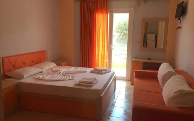 Karos Hotel Llaman