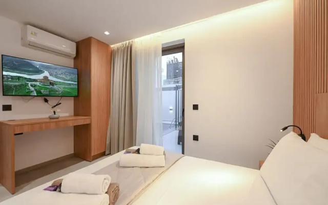 MGK Luxury Suites With a Private Pool Ligaria