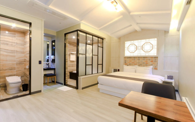 G&G Hotel