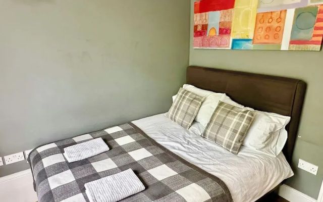 The Mornington Star Apartments