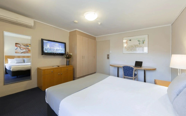 ibis Styles Canberra