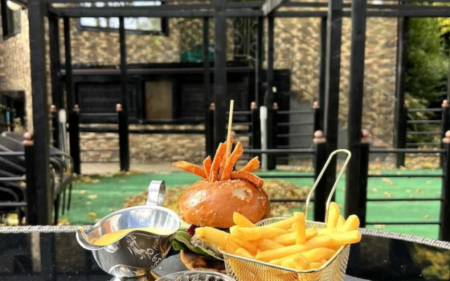 Hillden Boutique Cazare & Restaurant